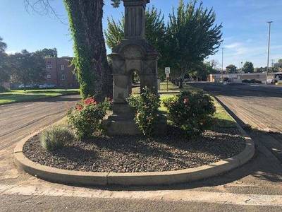 Planter Rock Project Photo